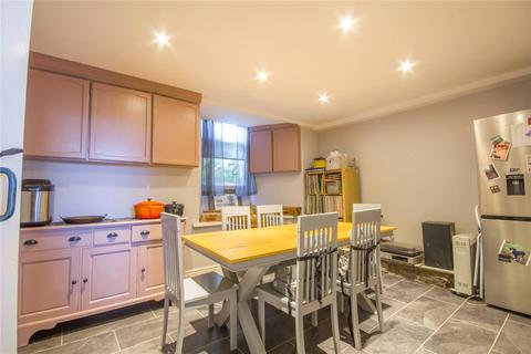 Green Road, Cumbria LA9 2 bed terraced house for sale