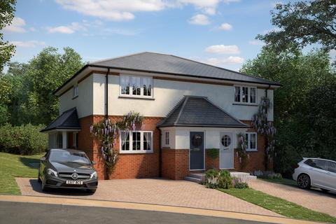 Haslemere Heights, Hill Road... 1 bed flat for sale