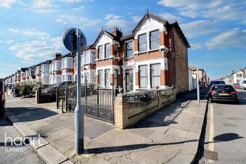 De Vere Gardens, Ilford 4 bed end of terrace house for sale