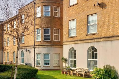 John Batchelor Way, Penarth Marina 1 bed flat for sale