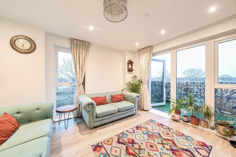 Halley House, London NW9 3 bed apartment for sale