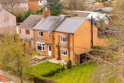 Croft Way, Weedon, Northamptonshire, NN7 5 bed house for sale