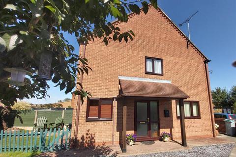 Crow Park Avenue, Newark NG23 3 bed semi