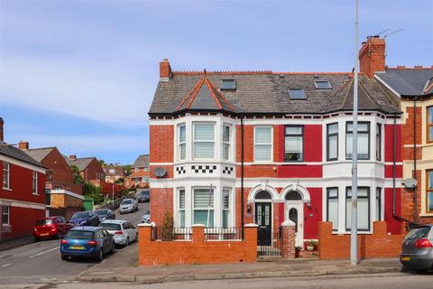 Gladstone Road, Barry 3 bed end of terrace house for sale