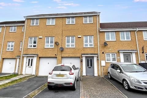 Berry Edge Road, Consett, Durham, DH8... 4 bed townhouse for sale