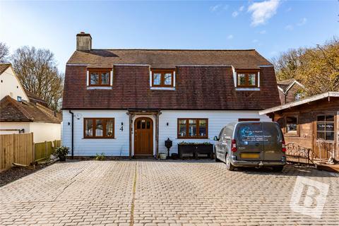 Park Lane, Herongate, Brentwood... 4 bed detached house for sale