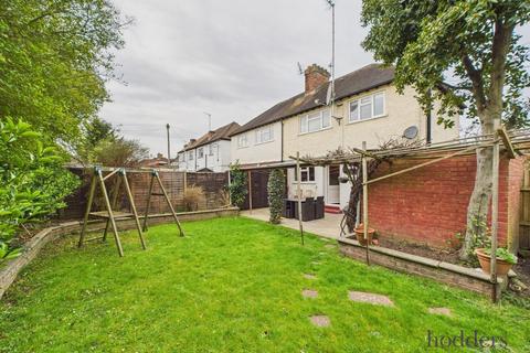 Vincent Road, Chertsey, Surrey, KT16 3 bed semi