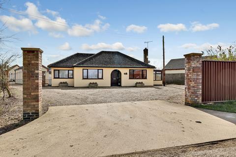 Ryefield Lane, Holbeach, PE12 6 bed detached bungalow for sale
