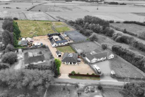 Ryefield Lane, Holbeach, PE12 6 bed detached bungalow for sale