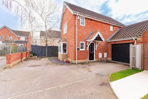 Keel Close, Carlton Colville 3 bed detached house for sale