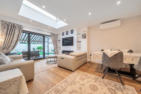 Alexandra Mews, Handbridge, Chester 3 bed end of terrace house for sale