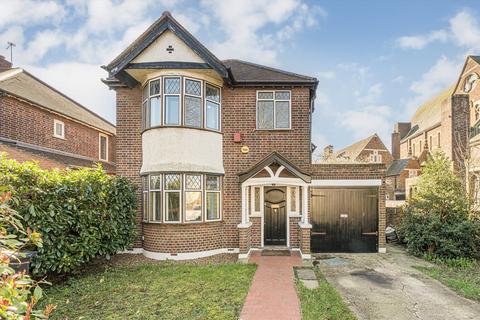 Great West Road, Isleworth TW7 3 bed detached house for sale