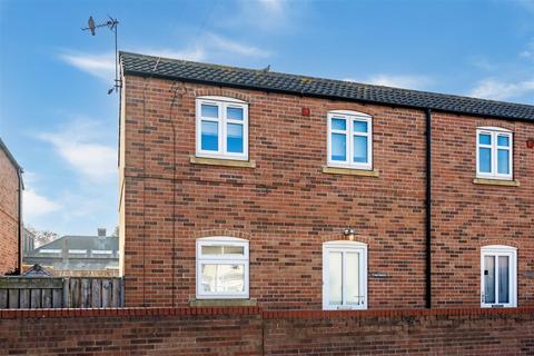Noah's Wood Walk, WITHERNSEA 2 bed semi