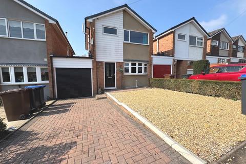 18 Wallbridge CloseLeekStaffordshire 3 bed link detached house for sale