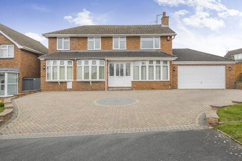 Windsor Road, Lawn 4 bed detached house for sale