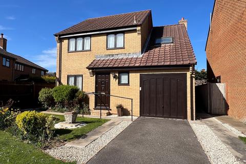 Spinacre, Barton On Sea, New Milton... 4 bed detached house for sale