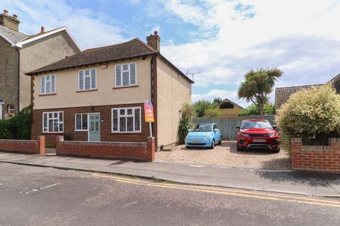 Prospect Road, Birchington, CT7 3 bed detached house for sale