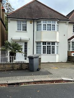 Greenfield Gardens, London NW2 3 bed detached house for sale