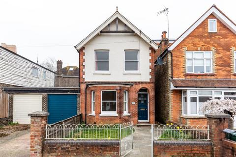 St. Johns Road, Redhill 3 bed link detached house for sale
