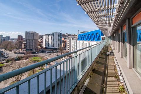 51.02 Building, Bristol, BS1 2 bed apartment for sale