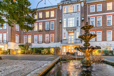 Cannon Hill, London N14 2 bed flat for sale