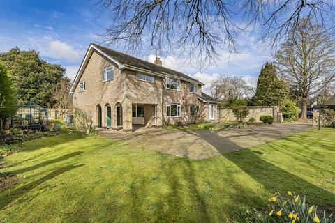 Scotts Gardens, Whittlesford CB22 5 bed detached house for sale