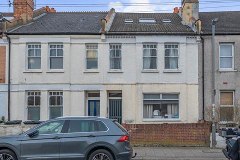 Garratt Terrace, London SW17 1 bed apartment for sale
