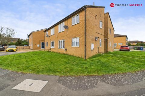 Windsor Gardens, Huntingdon PE28 1 bed apartment for sale