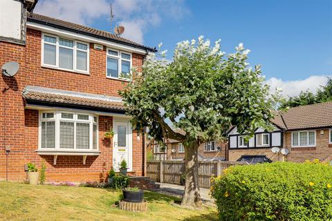Longfellows Close, Bestwood Park NG5 3 bed semi