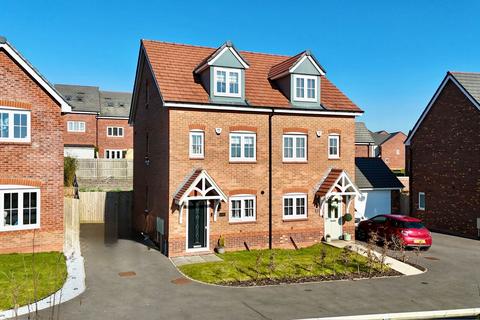 Clarke Way, Stone, ST15 3 bed semi
