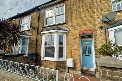 Albert Road, Deal, Kent, CT14 2 bed terraced house for sale