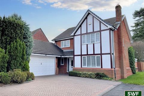 Squirrel Walk, Penn 4 bed detached house for sale