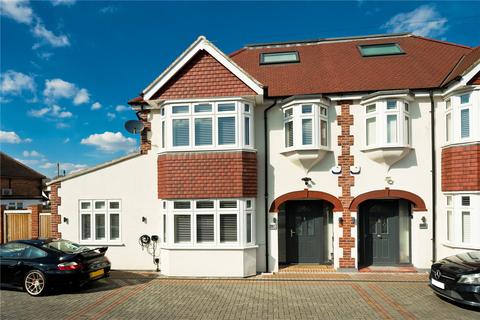Eastmont Road, Esher, Surrey, KT10 4 bed semi