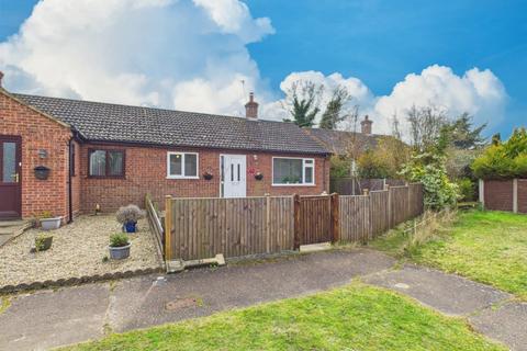 2 bedroom semi-detached bungalow for sale