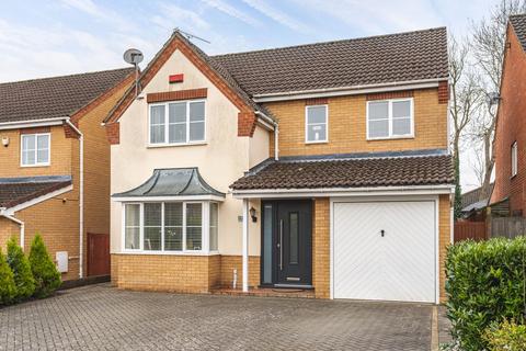 Sparrow Drive, STEVENAGE SG2 4 bed detached house for sale