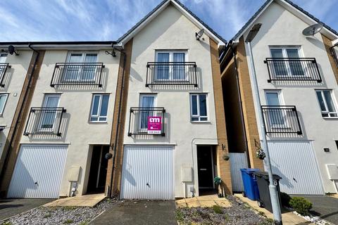 Schoolfield Way, West Thurrock... 4 bed end of terrace house for sale