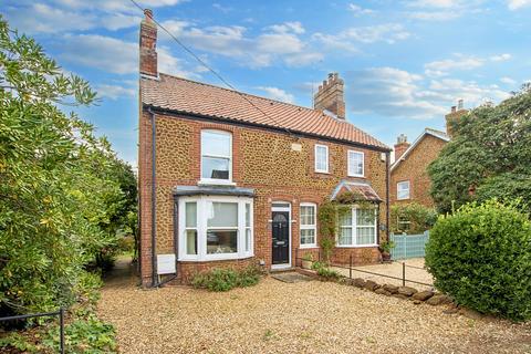 2 bedroom semi-detached house for sale