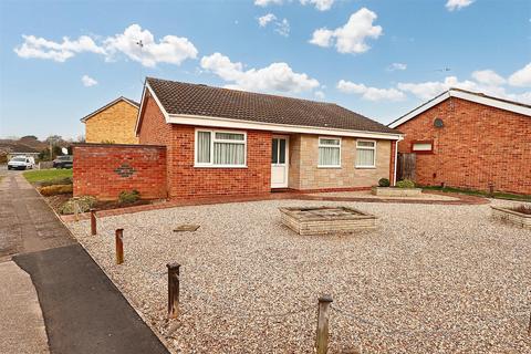 Spencer Drive, Lowestoft 2 bed detached bungalow for sale