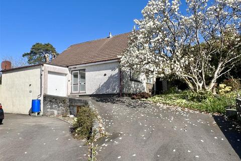 Tremena Gardens, St Austell 3 bed detached house for sale
