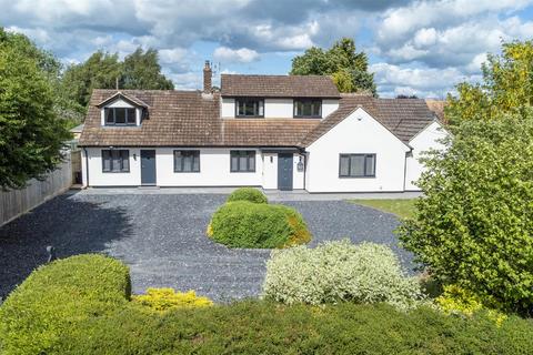 Kingway View, Corston, 4 bed detached house for sale
