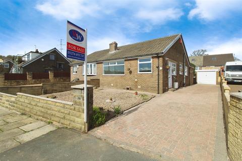 Markfield Avenue, Bradford BD12 3 bed semi