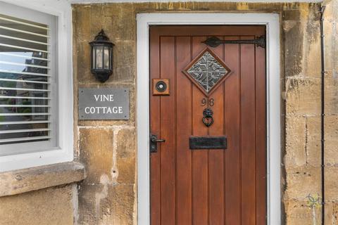 High Street, Broadway WR12 3 bed house for sale
