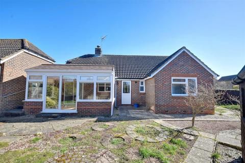 William Judge Close, Tenterden 2 bed detached bungalow for sale