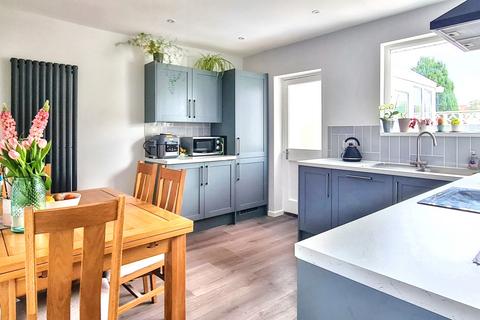 Damson Trees, Shrivenham, Swindon, SN6 3 bed semi