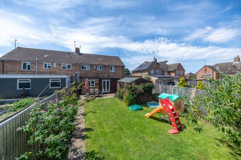 Freshfields, Newmarket CB8 3 bed maisonette for sale
