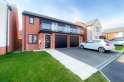 Brockwell Gardens, Fallow Park, Wallsend 3 bed semi
