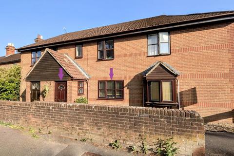 Alexandra Court, Bordon GU35 1 bed maisonette for sale