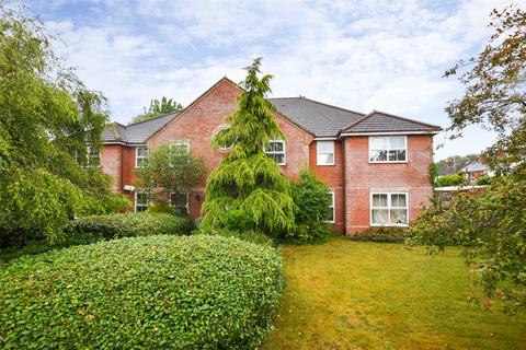 Reading Road, Hampshire GU14 2 bed apartment for sale