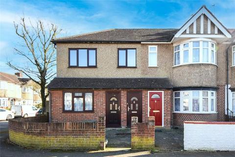 Sidmouth Drive, ., Ruislip... 1 bed maisonette for sale