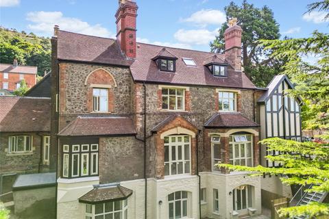 Adelaide House, Malvern WR14 2 bed apartment for sale